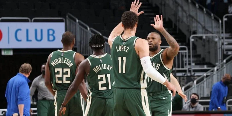 Сан-Антонио - Милуоки