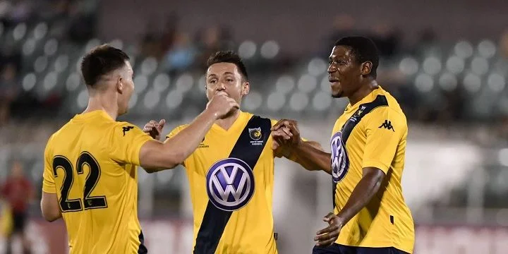 Макартур - Мельбурн Виктори