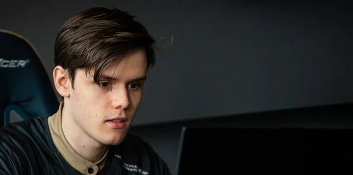 Ninjas in Pyjamas - FunPlus Phoenix Ninjas in Pyjamas - FunPlus Phoenix