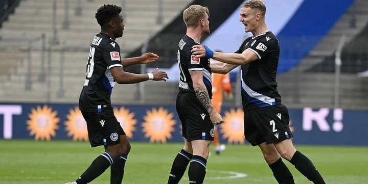 Штутгарт - Арминия