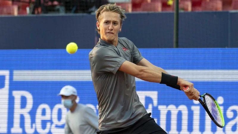 Себастьян Корда - Марко Чеккинато