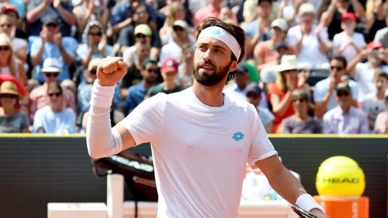 Николоз Басилашвили - Душан Лайович Николоз Басилашвили - Душан Лайович