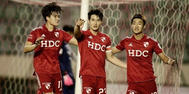 Пусан Ай'Парк - Кеннам Пусан Ай'Парк - Кеннам