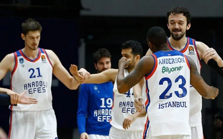 Анадолу Эфес - Фенербахче Анадолу Эфес - Фенербахче