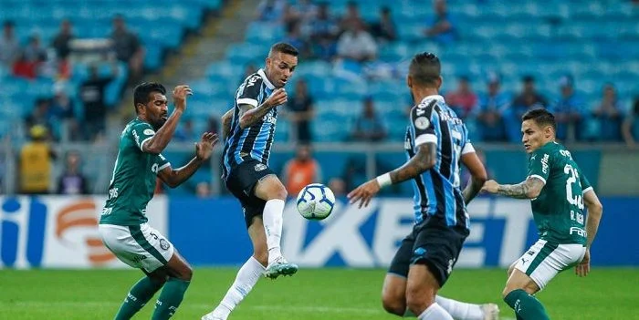 Гремио - Атлетико ПР