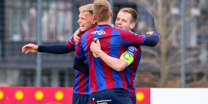 Лейкнир Р - Рейкьявик