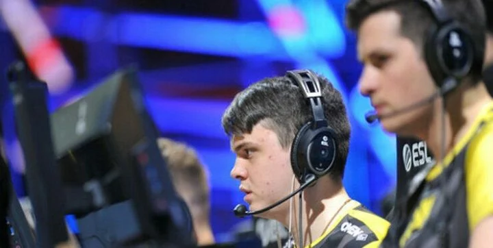 NaVi - FaZe Clan NaVi - FaZe Clan