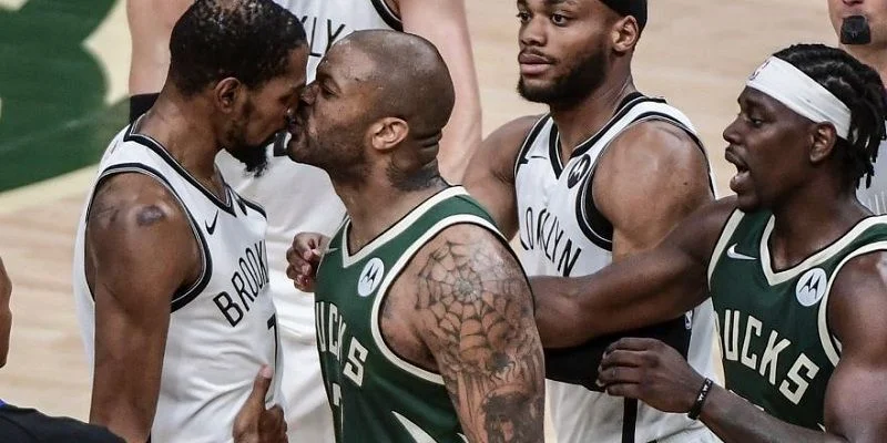 Милуоки - Бруклин Нетс