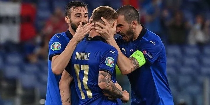 Италия - Уэльс