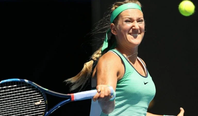 Сара Соррибес-Тормо - Виктория Азаренко Сара Соррибес-Тормо - Виктория Азаренко