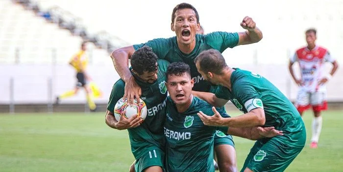 Америка Минейро - Жувентуде