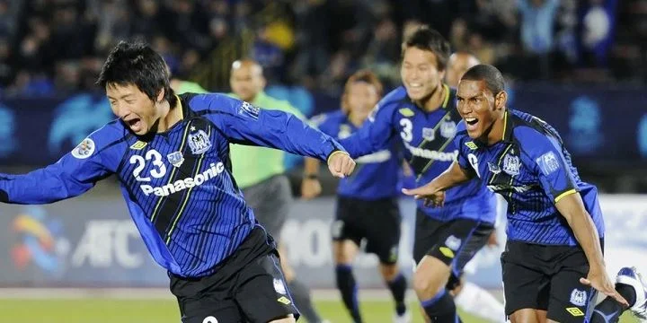 Тампинс Роверс - Гамба Осака