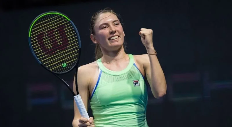 Екатерина Александрова - Лаура Зигемунд